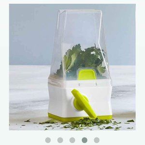 Pampered Chef Herb Mill